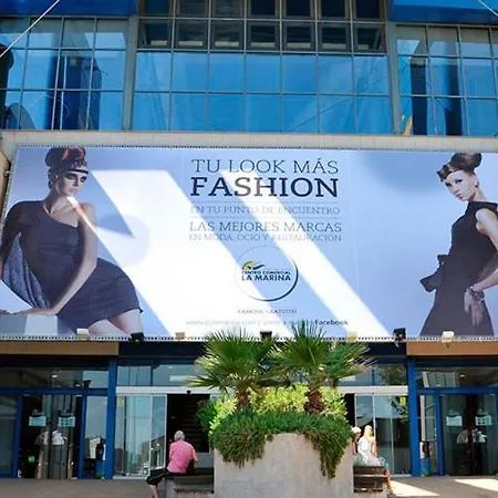 Cometa Center Lägenhet *